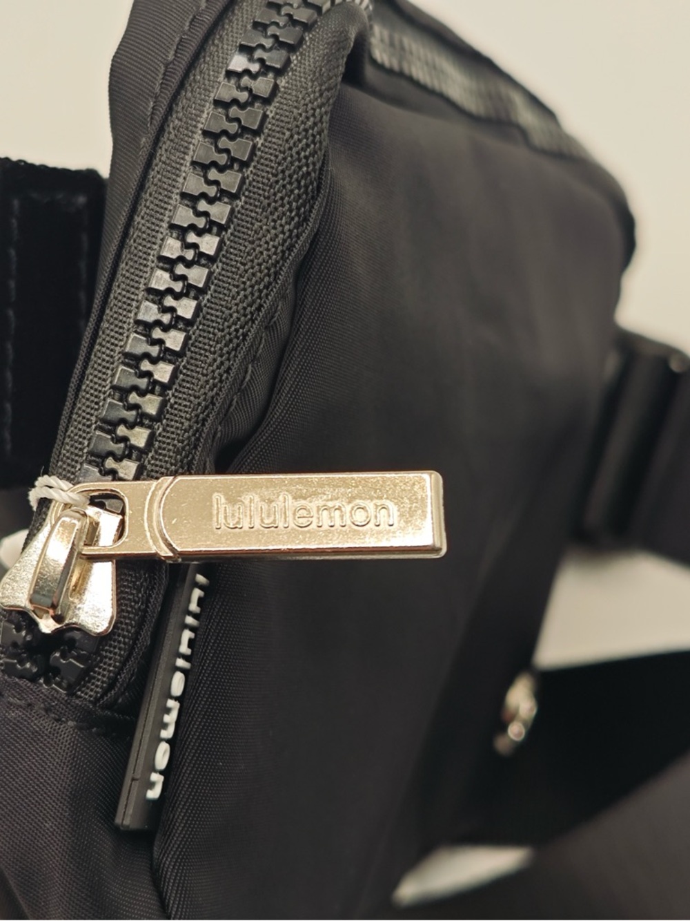 lululemon athletica Black Compact Travel Pouch - Picture 4 of 5